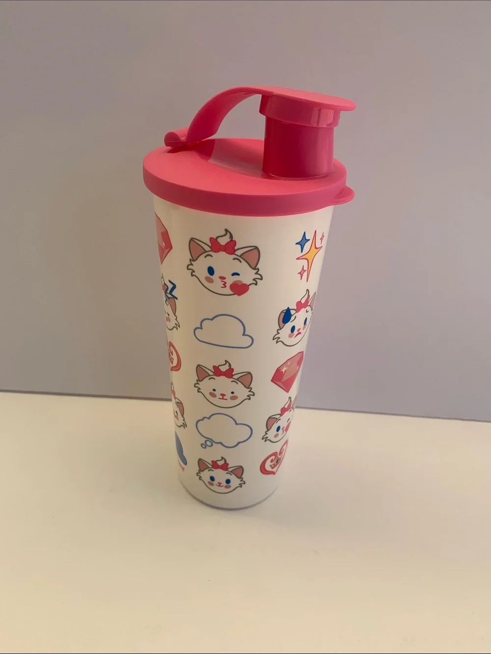 Tupperware  Emoji 16oz Tumbler Pink & White
